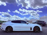 Używany Kia Stinger GT 370 KM (272 kW) 2019 Biały Hatchback