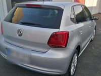 Second-hand VW Polo 69 CP (50 kW) 2012 Argintiu Hatchback