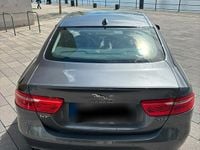 Begagnad Jaguar XE 180 HK (132 kW) 2015 Grå Sedan