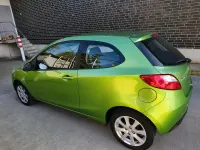 Usata Mazda 2 75 CV (55 kW) 2010 Verde Utilitaria