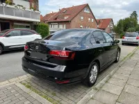 Gebraucht VW Jetta 150 PS (110 kW) 2016 Schwarz Limousine