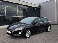 Gebraucht Ford Focus Titanium 120 PS (88 kW) 2020 Obsidianschwarz metallic Limousine