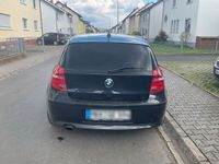 gebraucht BMW 118 d / TOP GEPFLEGT / NAVI / SCHIEBEDACH / SHZ