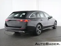 Gebraucht Mercedes 200 Avantgarde 204 PS (150 kW) 2025 197 lack obsidianschwarz (metallic) Kombi