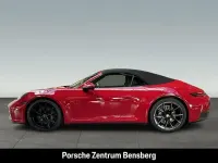 Gebraucht Porsche 911 394 PS (289 kW) 2022 Rot Cabrio