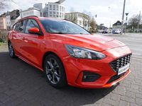 Używany Ford Focus ST-Line 150 KM (110 kW) 2019 Czerwony Sedan/Limuzyna