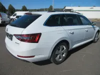 Gebraucht Skoda Superb Ambition 150 PS (110 kW) 2018 Weiß Kombi