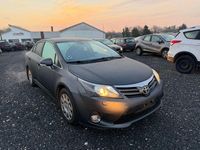 Gebraucht Toyota Avensis Life 124 PS (91 kW) 2012 Schwarz Limousine