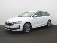 Gebraucht Skoda Octavia Selection 150 PS (110 kW) 2024 Moonweiß perleffekt Kombi