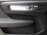 Gebraucht Volvo XC40 Core 129 PS (94 kW) 2022 Black stone SUV