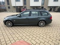 Gebraucht BMW 320 177 PS (130 kW) 2009 Grün Kombi