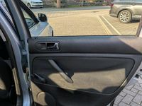 Gebraucht VW Passat 116 PS (85 kW) 2004 Blau Limousine