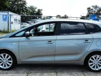 Gebraucht Kia Carens 141 PS (103 kW) 2016 Beige Van / Kleinbus