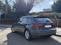 Gebraucht Audi A3 Sportback Comfort 150 PS (110 kW) 2016 Grau Kleinwagen