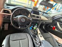 Gebraucht BMW 318 2014 Schwarz Limousine