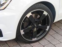Gebraucht Audi A1 125 PS (91 kW) 2015 Weiß Kleinwagen