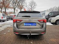 Gebraucht Toyota Avensis Team 147 PS (108 kW) 2018 Grau Kombi