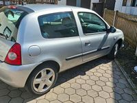 Gebraucht Renault Clio II 54 PS (39 kW) 2009 Silber Kleinwagen