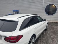 Gebraucht Mercedes 220 194 PS (142 kW) 2018 Weiß Van / Kleinbus