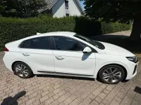 Gebraucht Hyundai Ioniq Premium 141 PS (103 kW) 2016 Weiß Kleinwagen