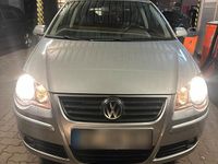 Gebraucht VW Polo 70 PS (51 kW) 2009 Grau Kleinwagen
