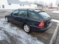 Gebraucht Mercedes C270 Elegance 170 PS (125 kW) 2002 Schwarz metallic Kombi