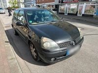 Second-hand Renault Clio II 2003 Hatchback