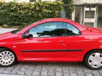 Gebraucht Peugeot 206 CC 75 PS (55 kW) 2003 Rot Cabrio