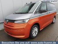 Gebraucht VW T7 Beach 150 PS (110 kW) 2024 Candyweiß starlightblau metallic Van