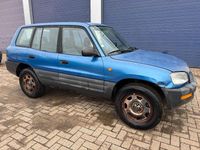Gebraucht Toyota RAV4 147 PS (108 kW) 1998 Blau Limousine
