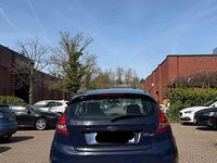 Gebraucht Ford Fiesta 82 PS (60 kW) 2010 Blau Kleinwagen