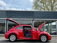 Second-hand VW Beetle Design 105 CP (77 kW) 2012 Roșu Hatchback
