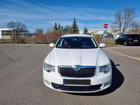 Gebraucht Skoda Superb GreenLine 105 PS (77 kW) 2012 Weiß Kombi