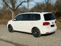 Gebraucht VW Touran 140 PS (102 kW) 2013 Weiß Van / Kleinbus