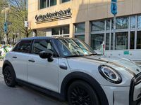 Gebraucht Mini Cooper 136 PS (100 kW) 2023 Weiß Kleinwagen