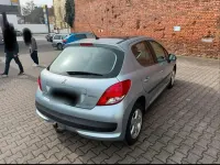 Gebraucht Peugeot 207 75 PS (55 kW) 2010 Silber Kleinwagen