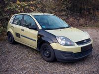 Gebraucht Ford Fiesta Ambiente 69 PS (50 kW) 2007 Grün Kleinwagen