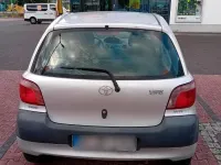 Gebraucht Toyota Yaris 68 PS (50 kW) 2003 Silber Kleinwagen