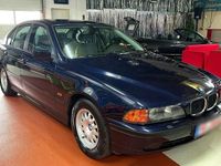 Używany BMW 520 150 KM (110 kW) 1999 Niebieski Sedan/Limuzyna