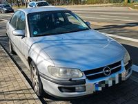 gebraucht Opel Omega 2.0 16V Grau 136PS Benzin 07/24TÜV