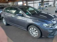 Gebraucht VW Polo Life 95 PS (69 kW) 2023 Grau Limousine