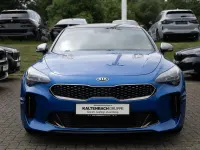 Gebraucht Kia Stinger GT-Line 200 PS (147 kW) 2018 Blau Kleinwagen