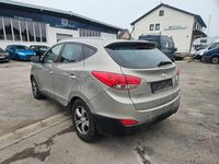 Gebraucht Hyundai ix35 Premium 184 PS (135 kW) 2011 Silber SUV