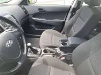 Gebraucht Hyundai i30 90 PS (66 kW) 2009 Weiß Limousine