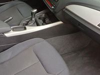 Gebraucht BMW 116 Efficient Dynamics 116 PS (85 kW) 2012 Schwarz Kleinwagen