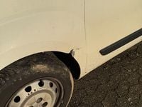 Gebraucht Peugeot Bipper 75 PS (55 kW) 2011 Weiß Van / Kleinbus