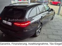 Gebraucht Mercedes C300 Avantgarde 265 PS (194 kW) 2022 Grau Kombi
