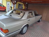 Second-hand Mercedes E300 180 CP (132 kW) 1990 Auriu Berlinǎ