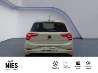 Gebraucht VW Polo Style 95 PS (69 kW) 2023 Weiß Kleinwagen