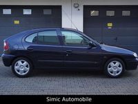 Gebraucht Renault Mégane 107 PS (78 kW) 2000 Blau Limousine